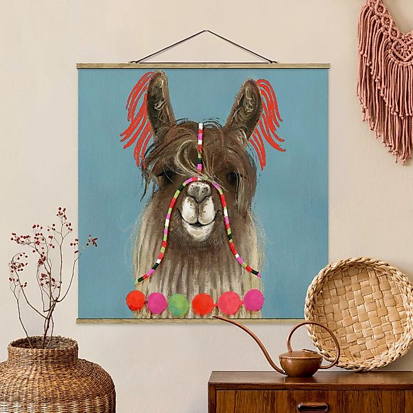 Stoffbild Tiere mit Posterleisten - Quadrat Lama mit Schmuck I günstig online kaufen