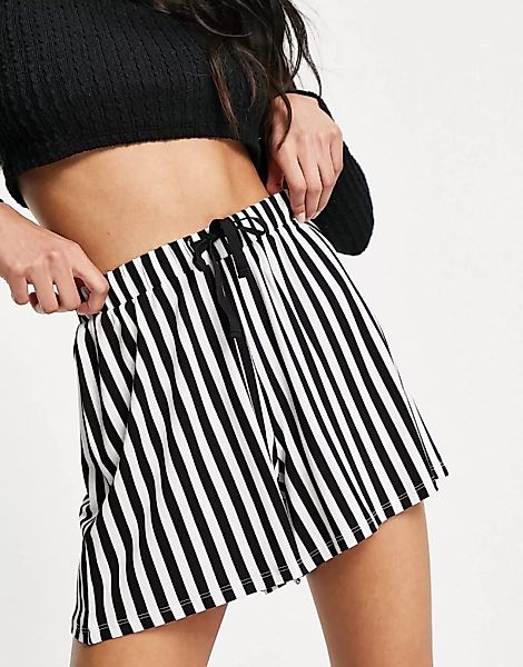 ASOS DESIGN – Schwingende Shorts in Schwarz-Weiß gestreift mit Kordelzug-Me günstig online kaufen