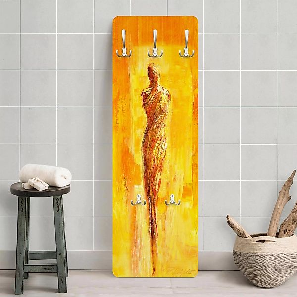 Wandgarderobe Holzpaneel Petra Schüßler - Figur in Gelb günstig online kaufen