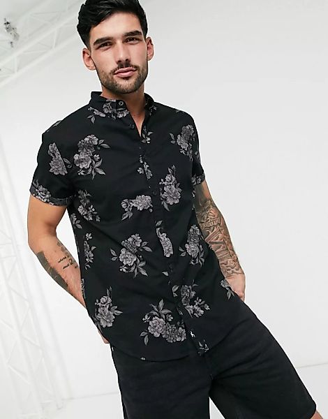 Hollister – Schmal geschnittenes, schwarzes Hemd mit kurzen Ärmeln und Ton- günstig online kaufen