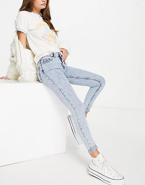Aeropostale – Eng geschnittene Jeans in Hellblau mit mittlerem Bund günstig online kaufen