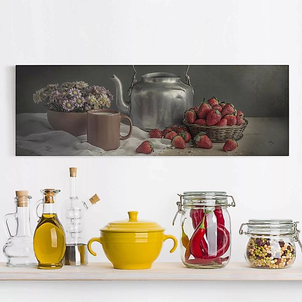 Leinwandbild Küche - Panorama Stillleben mit Erdbeeren günstig online kaufen