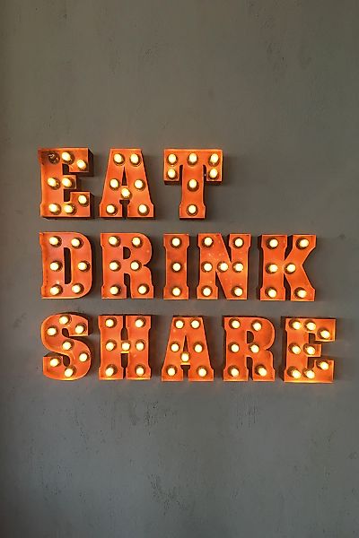 queence Metallbild "EAT DRINK SHARE", Schriftzüge-Schriftzug-Sprüche-Sprüch günstig online kaufen