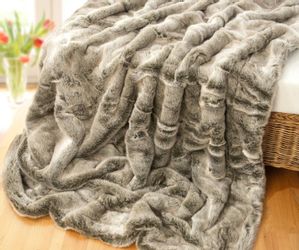 Wohndecke Felldecke (Kunstfelldecke) Grauwolf grau-beige, Wohnen günstig online kaufen