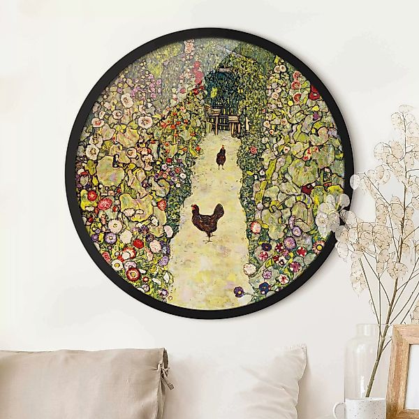 Rundes Gerahmtes Bild Gustav Klimt - Gartenweg mit Hühnern günstig online kaufen