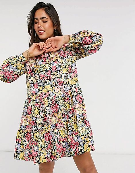 Warehouse – Sophia – Gestuftes Kleid mit buntem Blumenmuster-Mehrfarbig günstig online kaufen