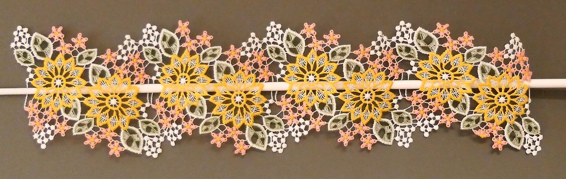 Stickereien Plauen Scheibengardine "Blüten" Stangendurchzug 1 Stk. tlg. günstig online kaufen