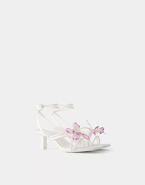 Bershka Sandalen Mit Kitten-Heels Und Blumendetail Damen 40 Weiss günstig online kaufen