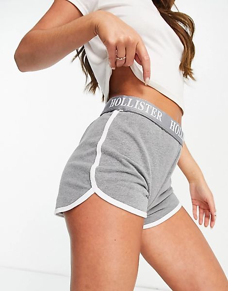 Hollister – Shorts in Grau mit Logo günstig online kaufen