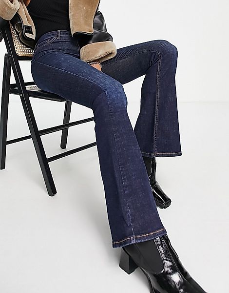 Topshop – Jamie – Ausgestellte Jeans aus Bio-Baumwollmix in Indigo-Blau günstig online kaufen