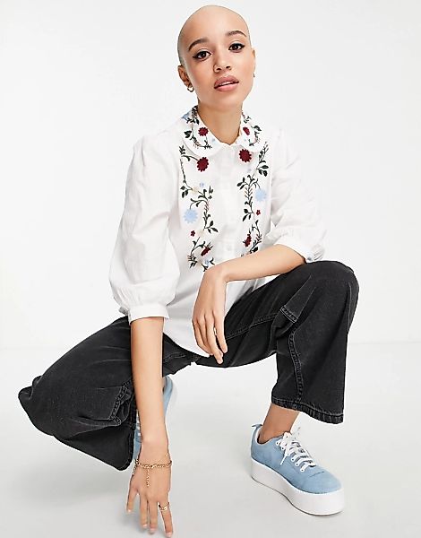 JDY – Bestickte Bluse in Cremeweiß günstig online kaufen