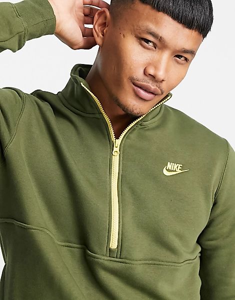 Nike – Club – Fleece-Sweatshirt in Khaki mit halbem Reißverschluss-Grün günstig online kaufen