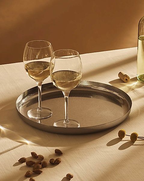 Tablett rund aus Edelstahl – elegantes Serviertablett mit strukturierter Ob günstig online kaufen