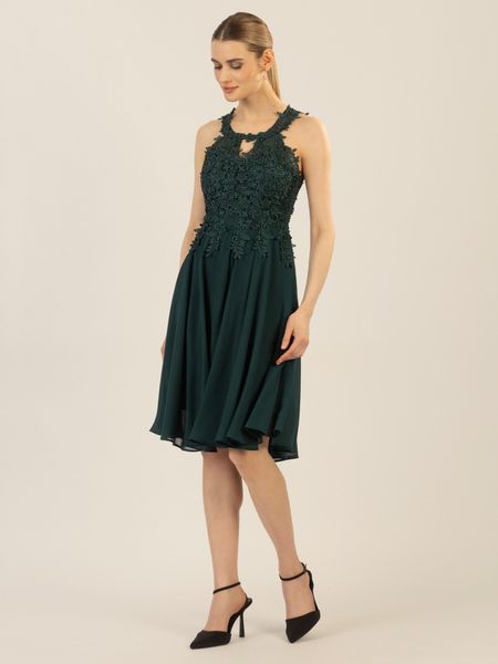 Apart Cocktailkleid aus einer Plastischen Spitze günstig online kaufen