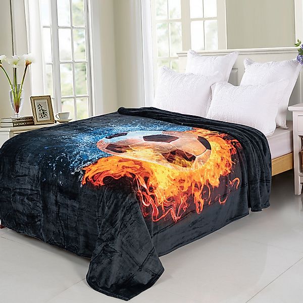 Wolldecke / Kuscheldecke / Fußball / günstig online kaufen