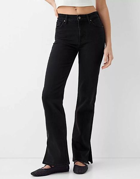 Bershka Bequeme Jeans-Schlaghose Mit Seitlichem Schlitz Damen 32 Schwarz günstig online kaufen