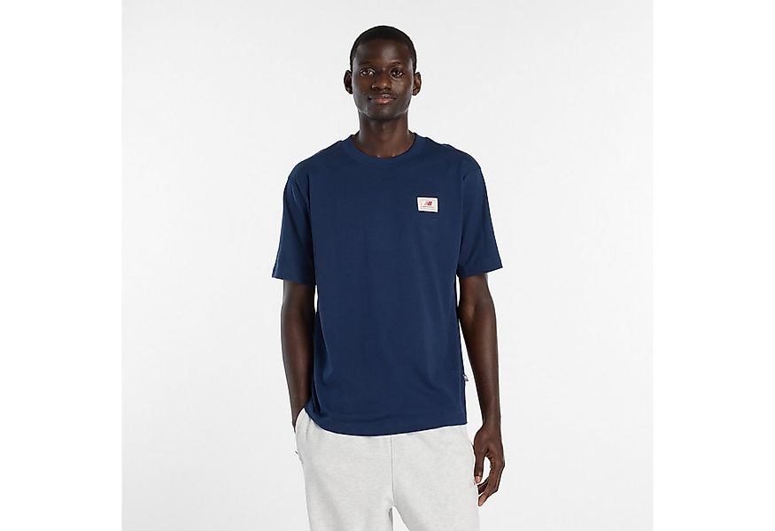 New Balance T-Shirt WOVEN LABEL T-SHIRT für sportliche Aktivitäten und Frei günstig online kaufen