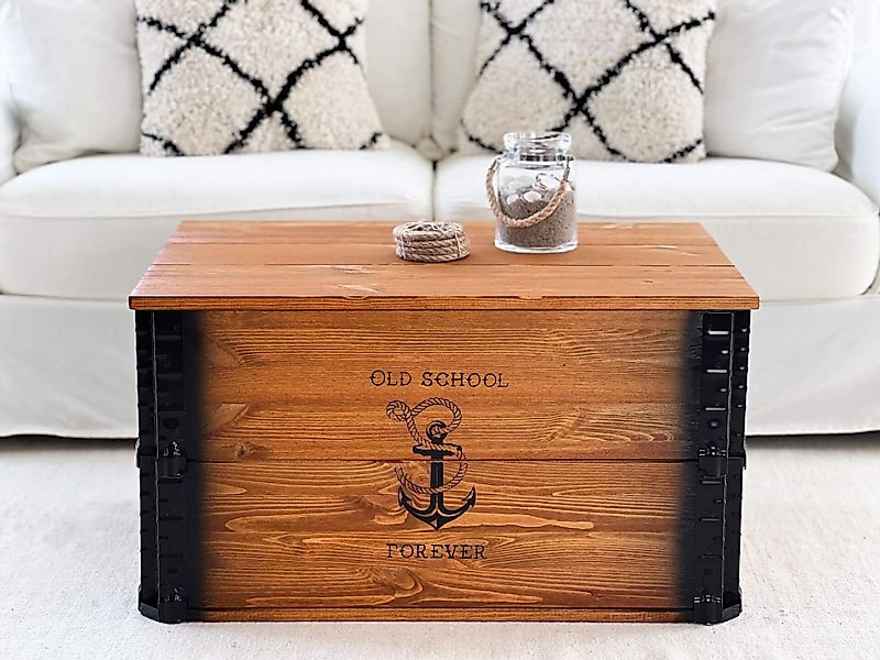 Holztruhe "Old School" hellbraun massive Kiefer Vintage-Look günstig online kaufen