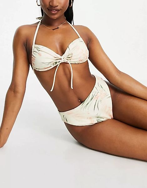 ASOS DESIGN – Kurz geschnittenes Bikinioberteil mit Bindedetail auf der Vor günstig online kaufen