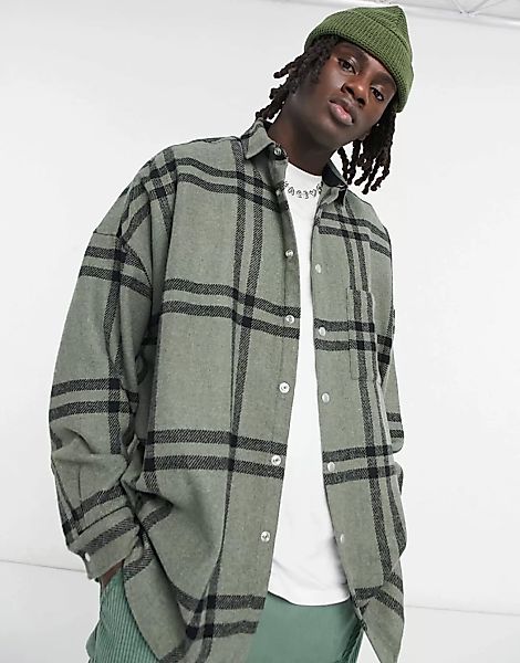 ASOS DESIGN – Voluminöse Hemdjacke aus Wollmischung mit großkariertem Muste günstig online kaufen