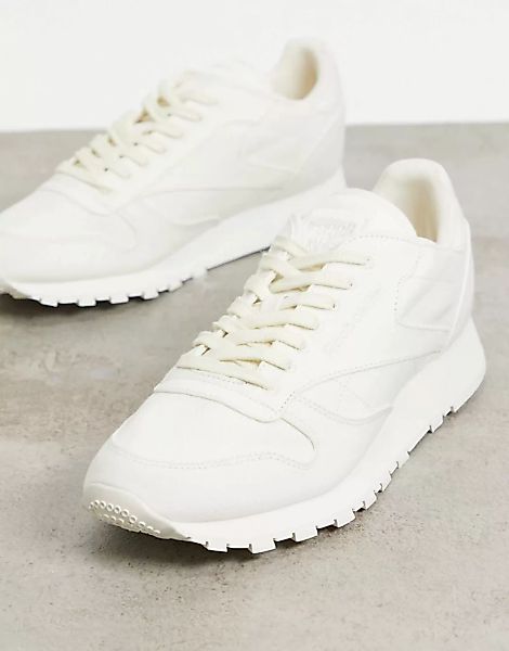 Reebok Classic – Ungefärbte Sneaker aus Leder in gebrochenem Weiß günstig online kaufen