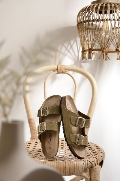Aniston SHOES Pantolette, Sommerschuh, Strandschuh, Nieten günstig online kaufen