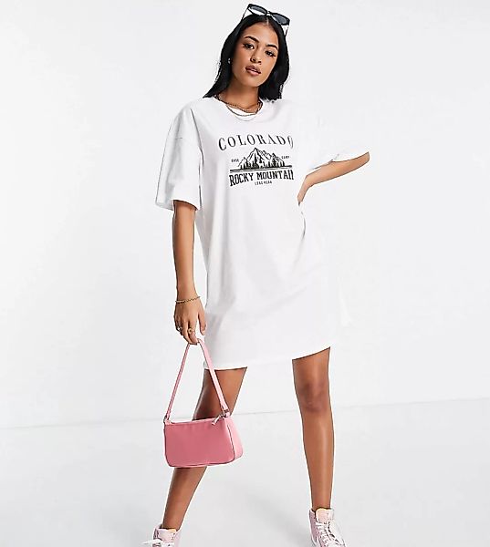 Missguided Tall – Colorado – T-Shirt-Kleid in Weiß mit Motiv günstig online kaufen