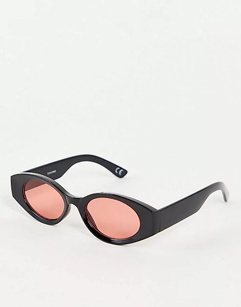 ASOS DESIGN – Ovale, mittelgroße Sonnenbrille in Schwarz mit roten Gläsern günstig online kaufen