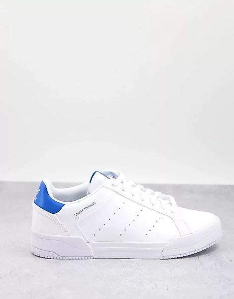 adidas Originals – Court Tourino – Sneaker in Weiß mit Fersenlasche in Blau günstig online kaufen