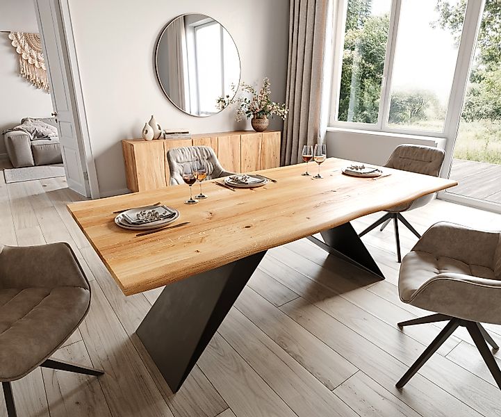 Esstisch Edge 200x100x2,5 Eiche Natur V-Gestell Flachstahl Schwarz Live-Edg günstig online kaufen