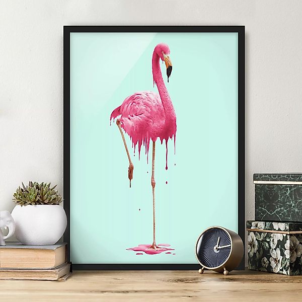 Bild mit Rahmen Tiere - Hochformat Schmelzender Flamingo günstig online kaufen