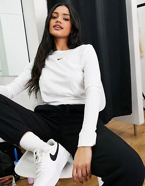Nike – Move To Zero – Langärmliges Basic-Shirt in Weiß günstig online kaufen