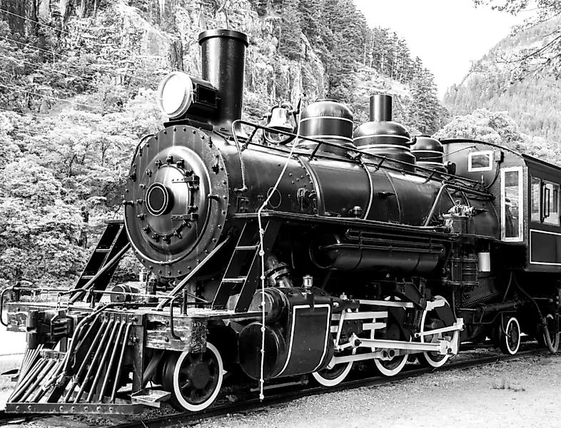 Papermoon Fototapete »Dampflokomotive Schwarz & Weiß« günstig online kaufen