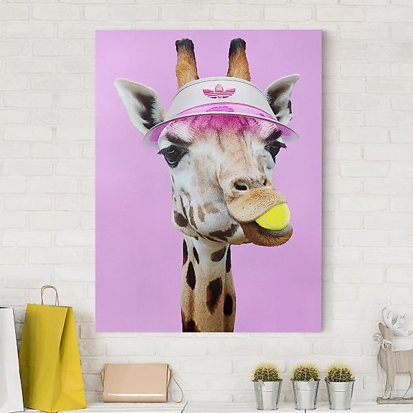 Leinwandbild Kinderzimmer - Hochformat Giraffe beim Tennis günstig online kaufen