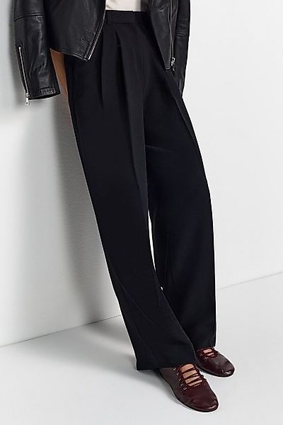 RICHROYAL Bügelfaltenhose, Mit Markenlabel über der Tasche günstig online kaufen