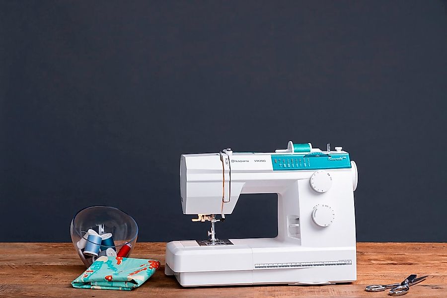 Husqvarna Nähmaschine "Emerald 116" 16 Programme günstig online kaufen