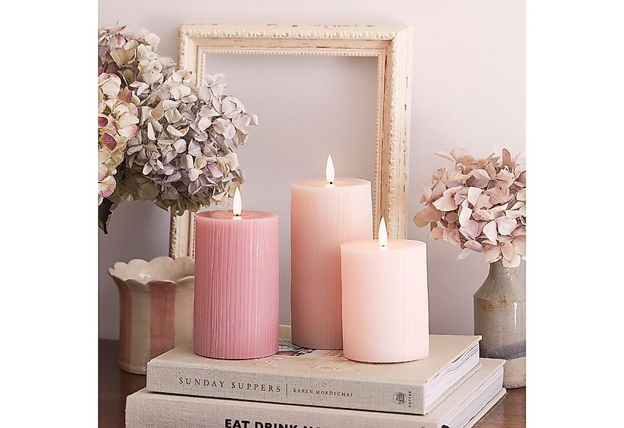 Lights4fun LED-Kerze TruGlow® LED Kerzen Echtwachs Trio geriffelt rosa günstig online kaufen
