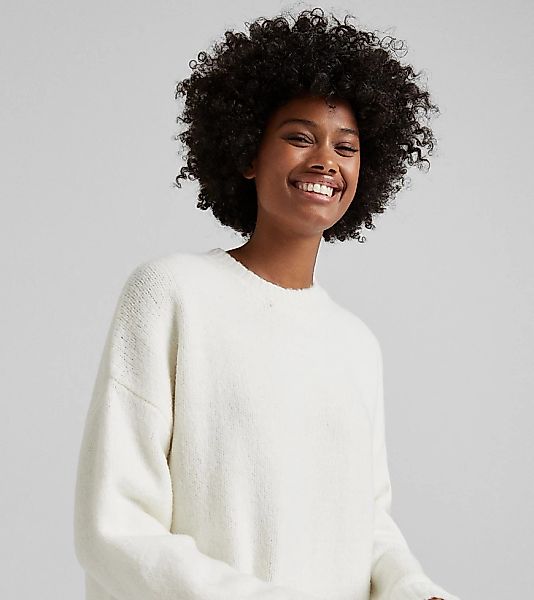 Bershka – Oversized-Pullover in Ecru-Weiß günstig online kaufen