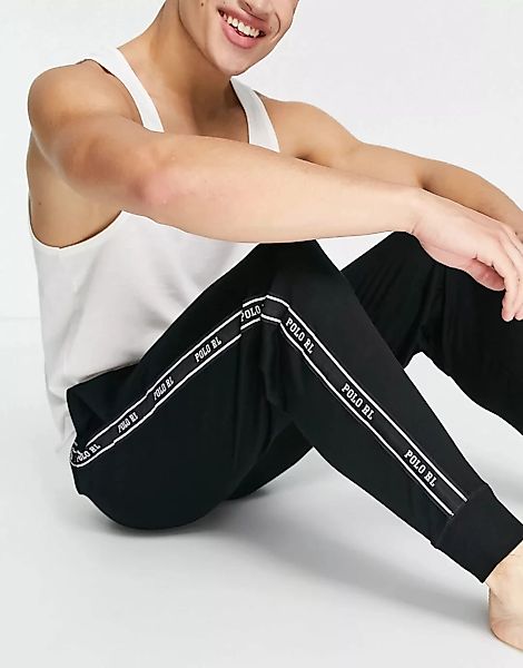 Polo Ralph Lauren – Lounge-Jogginghose in Schwarz mit seitlichem Logoband günstig online kaufen