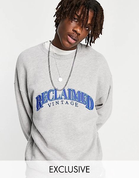 Reclaimed Vintage Inspired – Übergroßes Unisex-Sweatshirt in Kalkgrau mit k günstig online kaufen