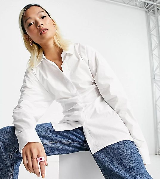 COLLUSION – Weißes Hemd mit figurbetonter Taille und Rückenausschnitt günstig online kaufen