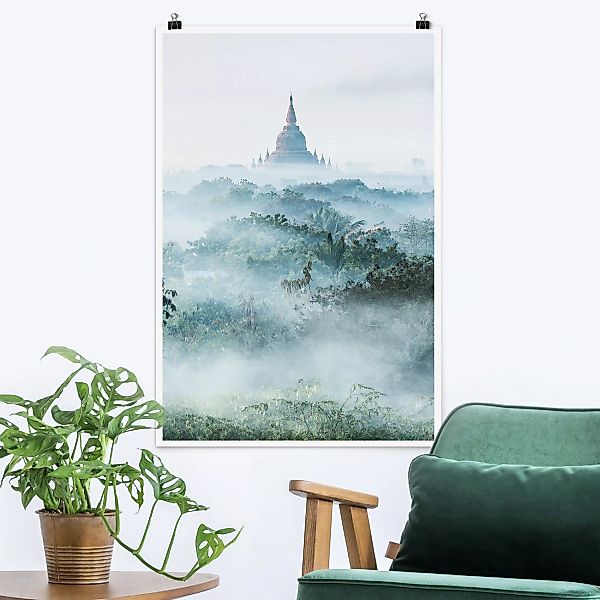 Poster Morgennebel über dem Dschungel von Bagan günstig online kaufen