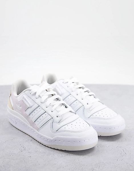 adidas Originals – Forum Low – Sneaker in Weiß und irisierend günstig online kaufen
