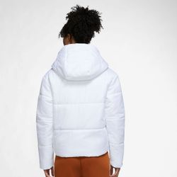 Nike Sportswear Steppjacke "THERMA-FIT REPEL CLASSIC SERIES WOM" mit Kapuze günstig online kaufen