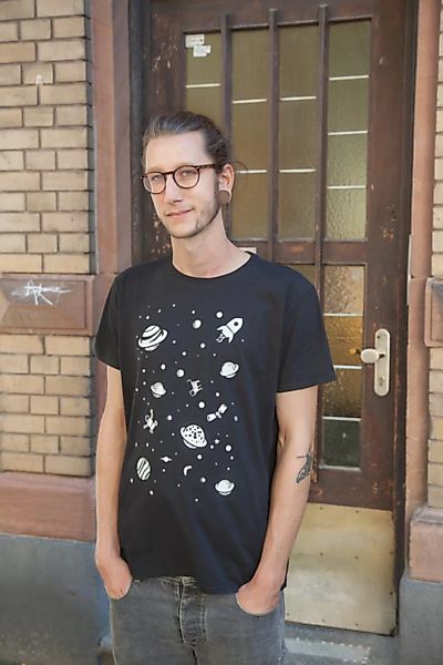 Lost In Space - Fair Wear Bio Männer T-shirt - Black günstig online kaufen