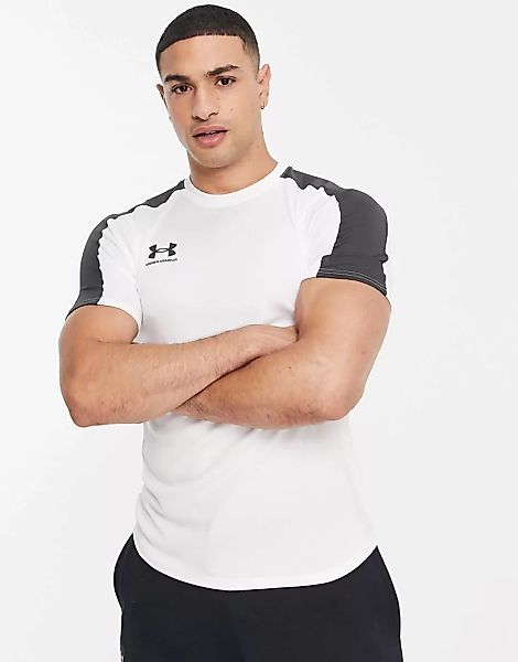 Under Armour – Football Challenger – Sport-T-Shirt in Weiß günstig online kaufen