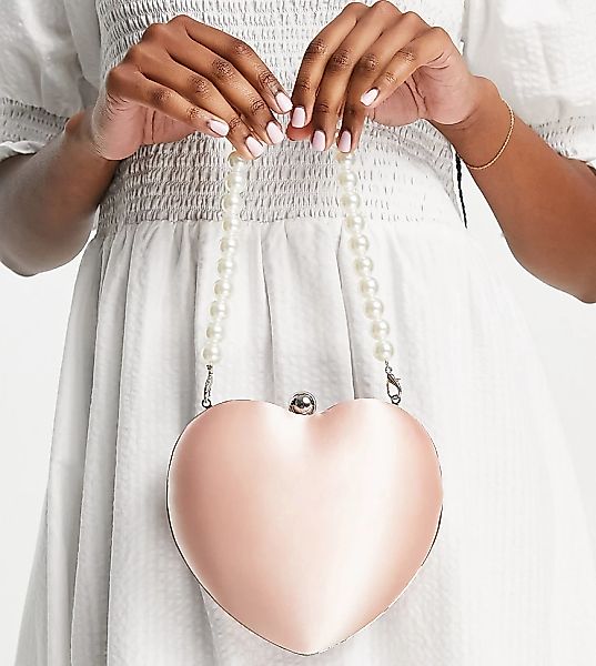 True Decadence – Exclusive – Herzförmige Clutch aus Satin in Rosa mit Perle günstig online kaufen