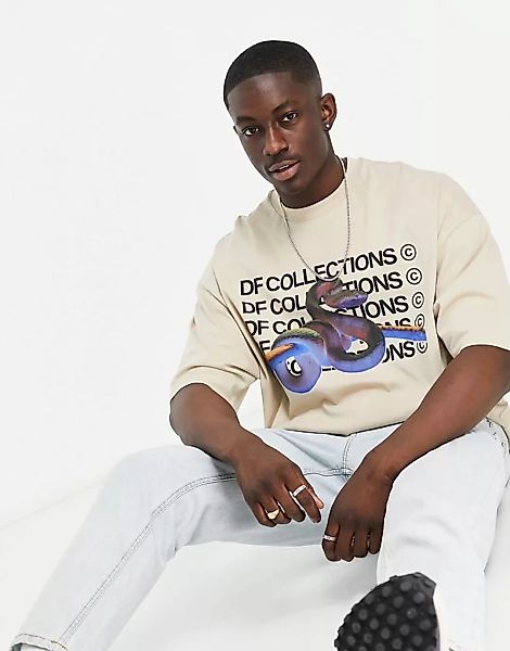 ASOS – Dark Future – Oversized T-Shirt mit Schlangen- und Logoprint in Beig günstig online kaufen