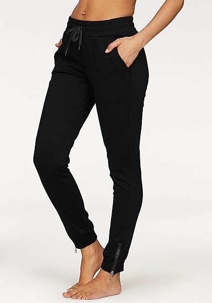 Bench. Loungewear Relaxhose, mit schmalem Bein und Zipper am Saum, Loungewe günstig online kaufen
