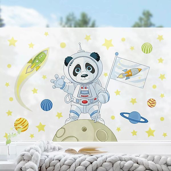 Fensterfolie Astronaut Panda im All günstig online kaufen